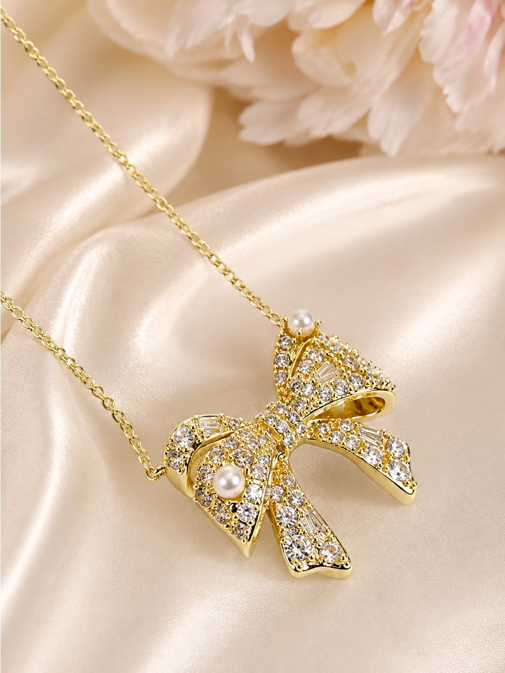 Kendra Scott Krista Gold Bow Short Pendant Necklace in White Mix - Picture 5 of 8